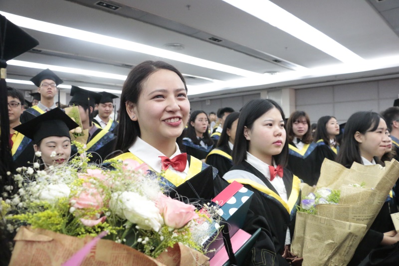美狮贵宾会官网2016届本科生毕业典礼暨授位仪式隆重举行 美狮贵宾会官网2016届本科生毕业典礼暨授位仪式隆重举行