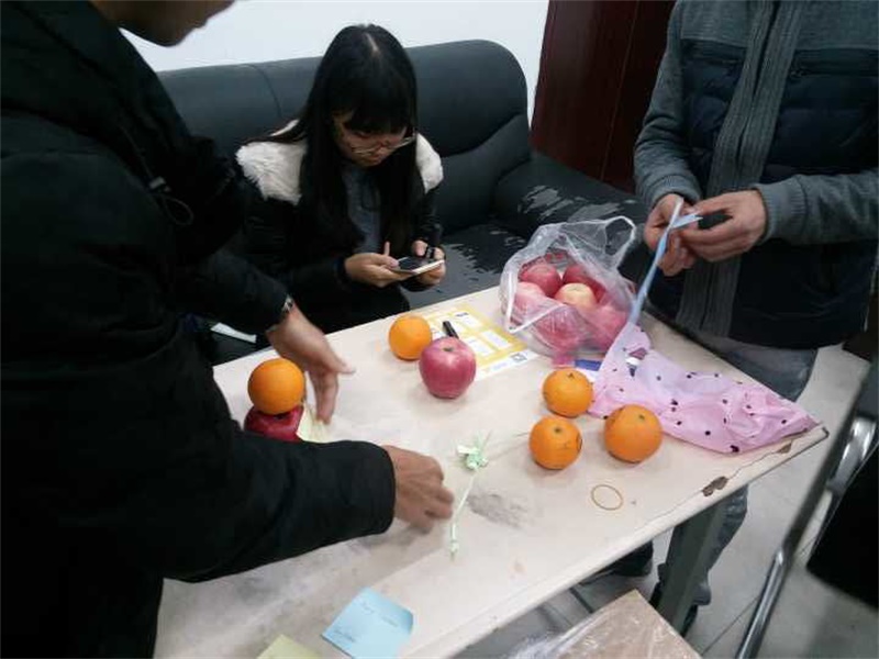 水果代贺卡,“画语”寄温情 水果代贺卡,“画语”寄温情