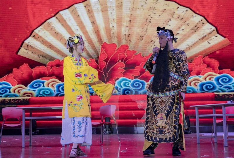 “我的青春时代” ——美狮贵宾会官网与园艺学院2018元旦晚会精彩启航 “我的青春时代” ——美狮贵宾会官网与园艺学院2018元旦晚会精彩启航