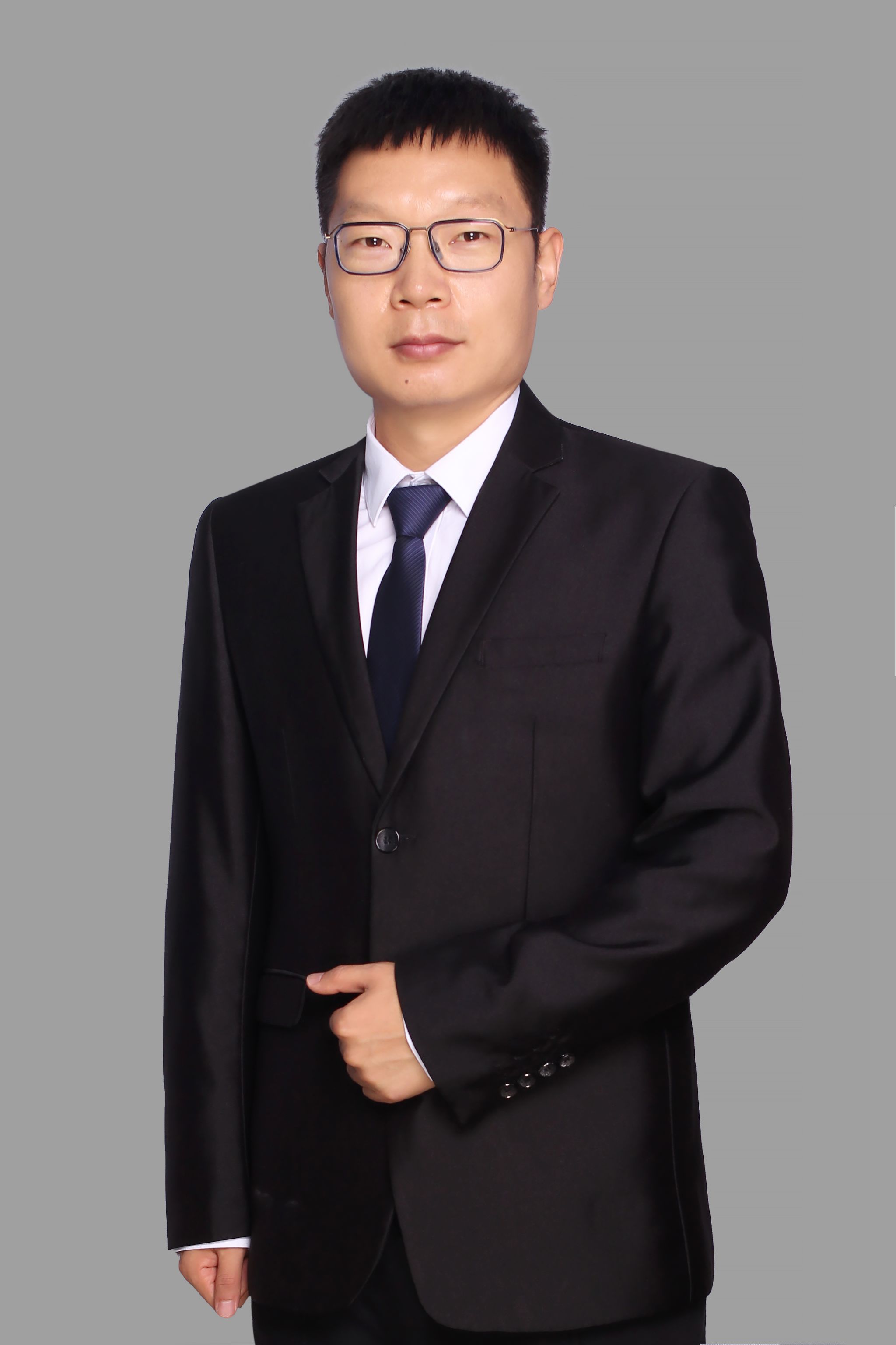 毋凯凯
