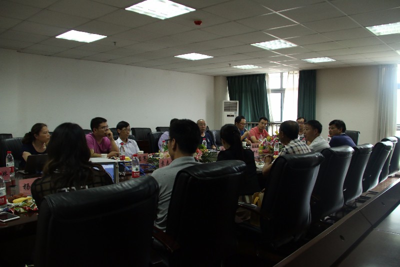 美狮贵宾会官网举行潘绍伦离岗欢送会 美狮贵宾会官网举行潘绍伦离岗欢送会